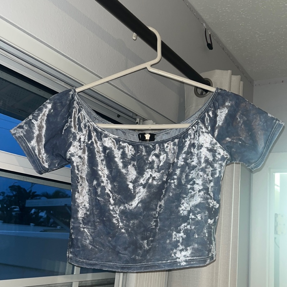 Suede Light Blue Crop off the Shoulder Size S